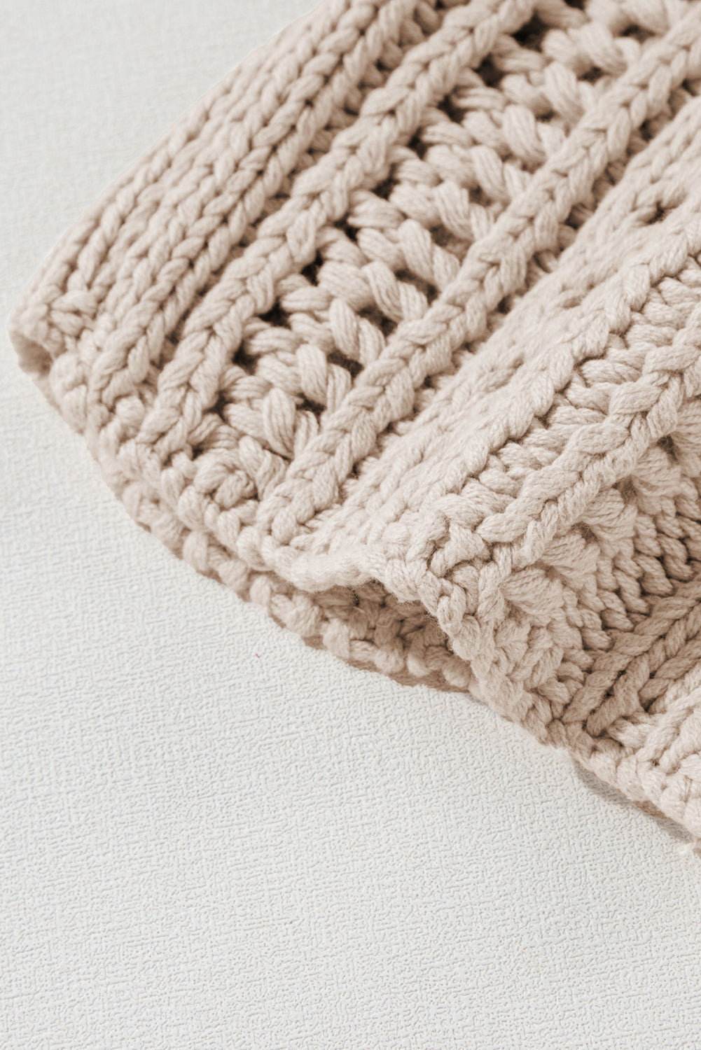 Cable Knit Cropped Sweater